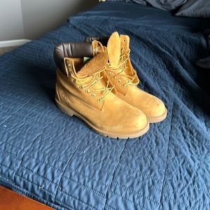 Timblerland boots size 8.5
